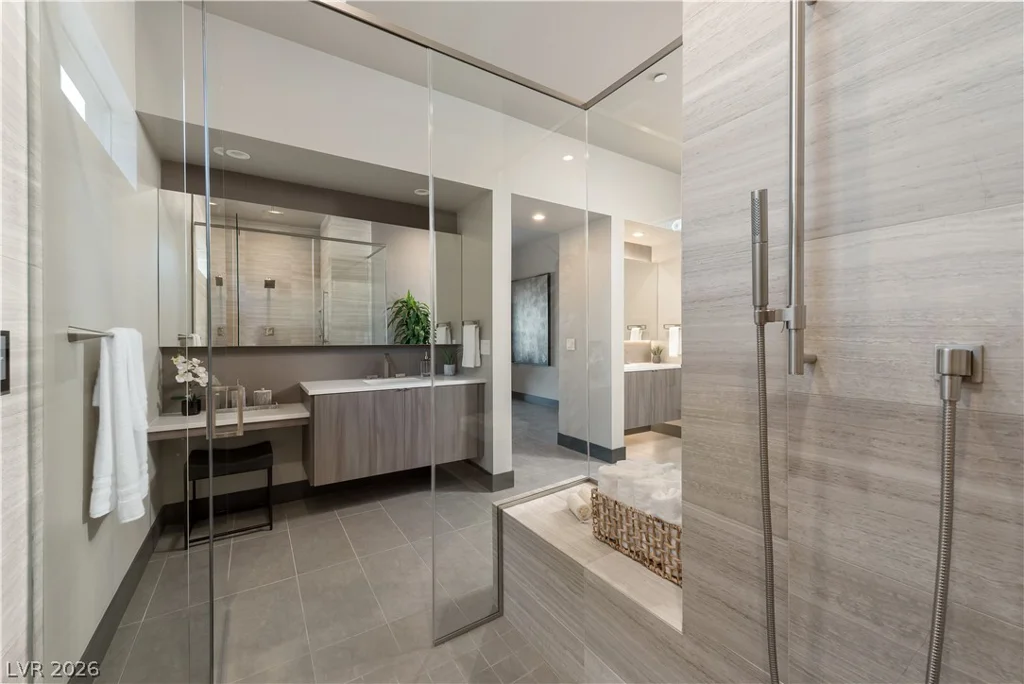 176 Still Shores, Henderson, NV 89011