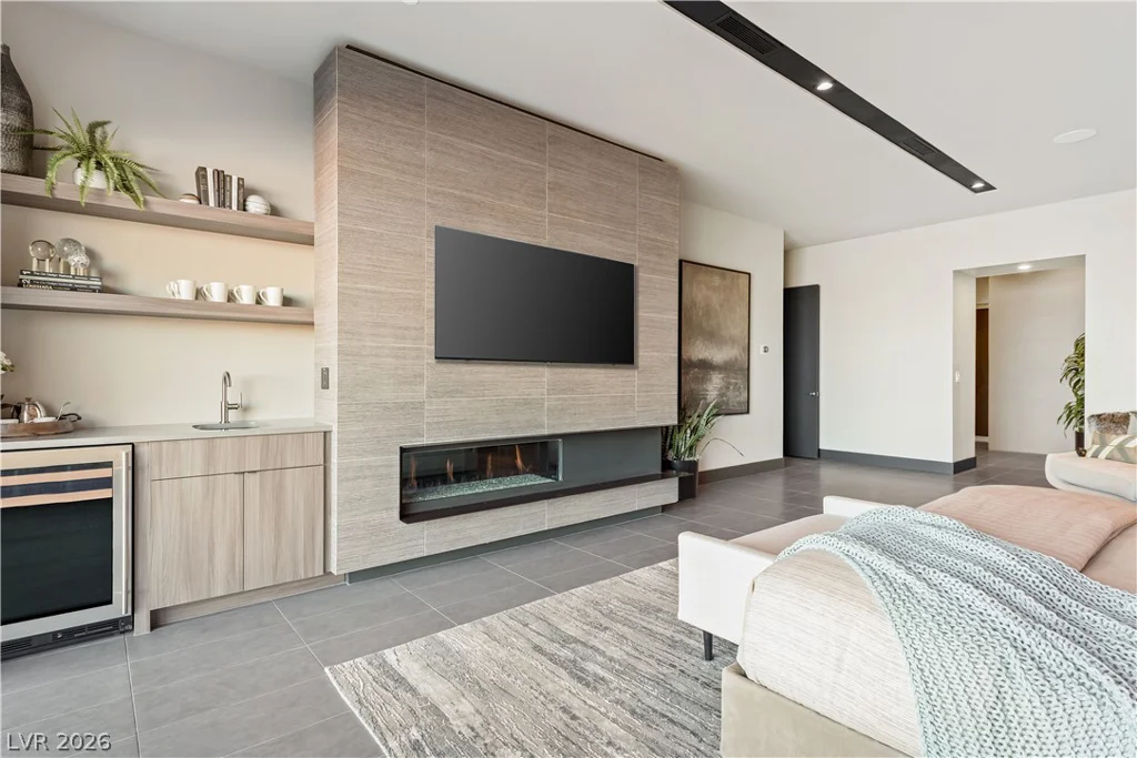 176 Still Shores, Henderson, NV 89011