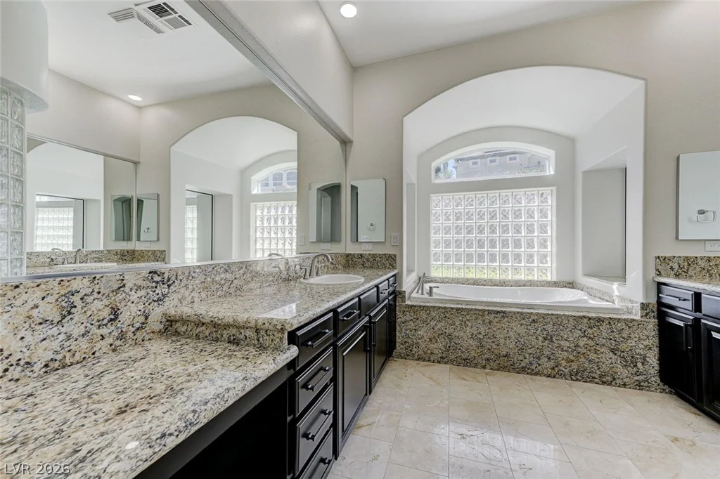 317 Onyx Crest, Las Vegas, NV 89145