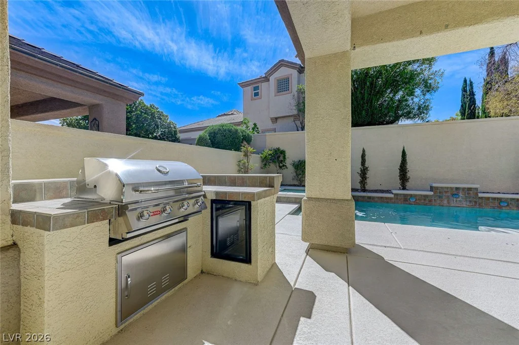 317 Onyx Crest, Las Vegas, NV 89145