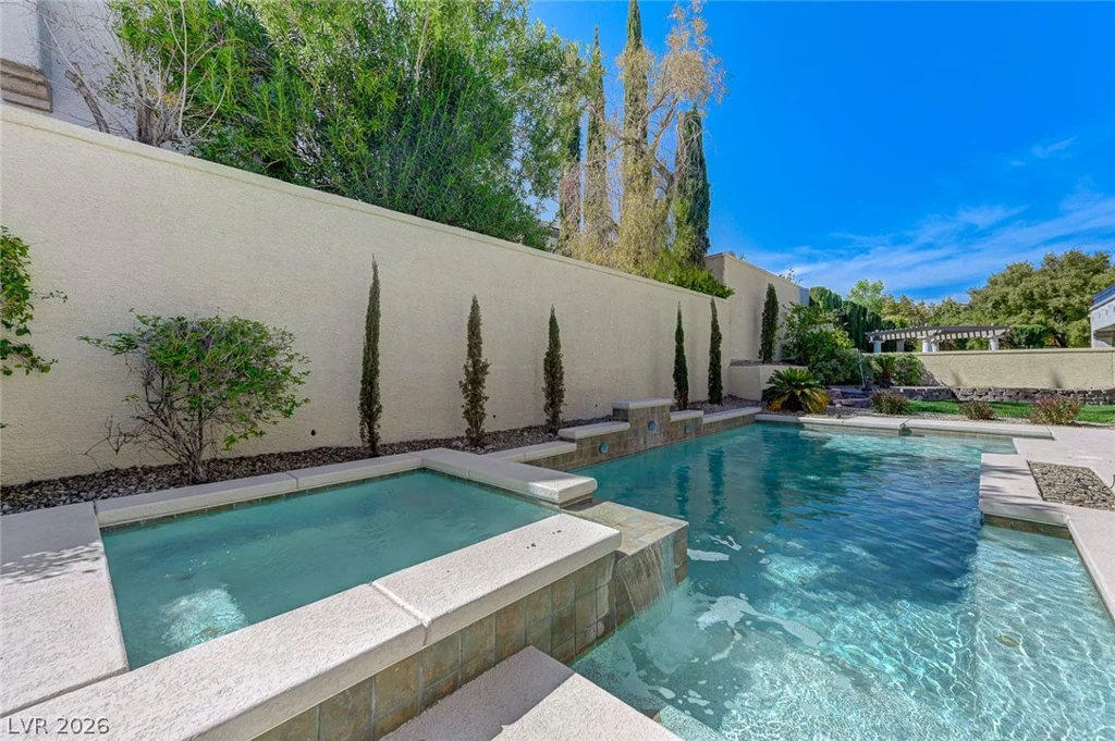 317 Onyx Crest, Las Vegas, NV 89145