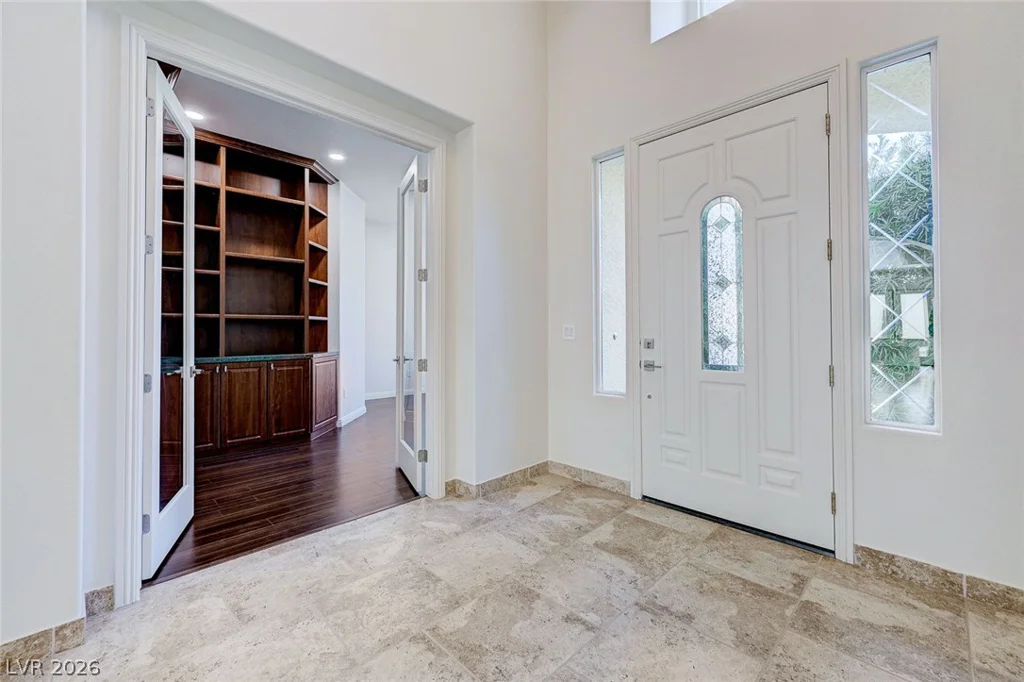 317 Onyx Crest, Las Vegas, NV 89145
