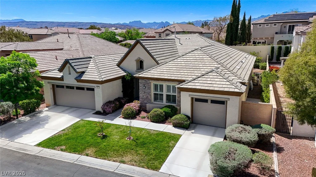 317 Onyx Crest, Las Vegas, NV 89145