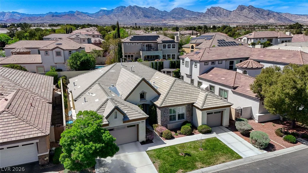 317 Onyx Crest, Las Vegas, NV 89145