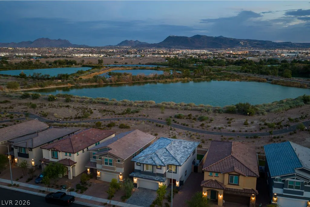 383 Winter Dove, Henderson, NV 89011