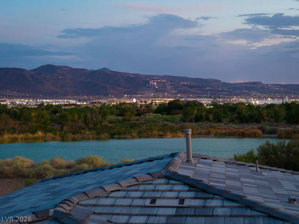 383 Winter Dove, Henderson, NV 89011