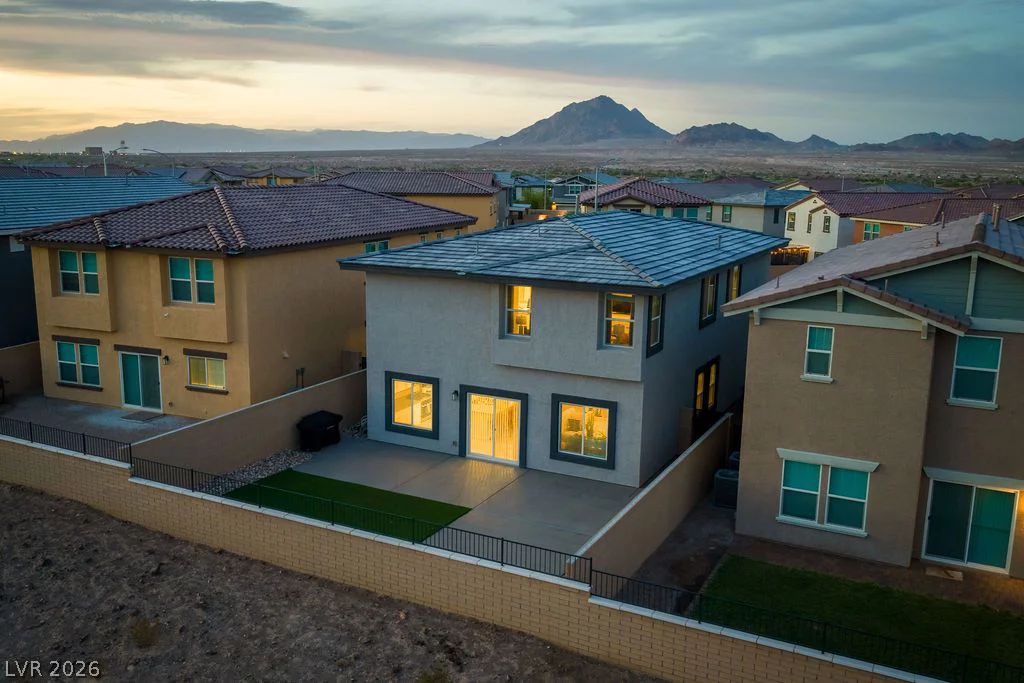 383 Winter Dove, Henderson, NV 89011