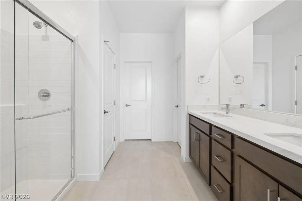 11965 Angle Cliff, Las Vegas, NV 89138