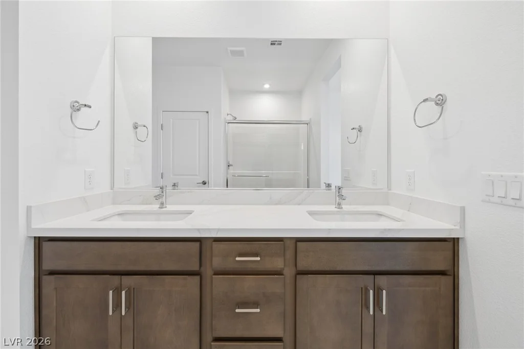 11965 Angle Cliff, Las Vegas, NV 89138