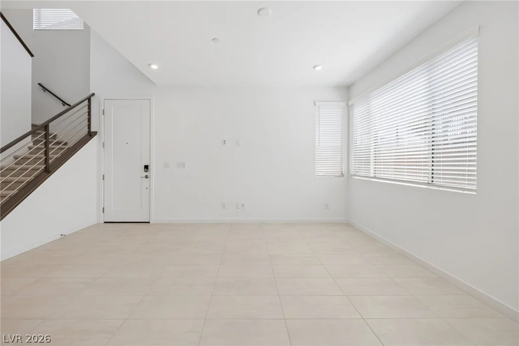 11965 Angle Cliff, Las Vegas, NV 89138
