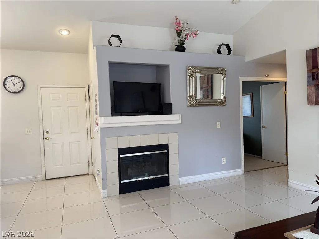 2610 Moon Wave, North Las Vegas, NV 89031