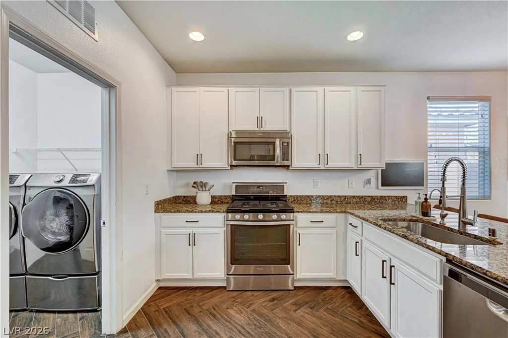 6954 Placid Lake, Las Vegas, NV 89179