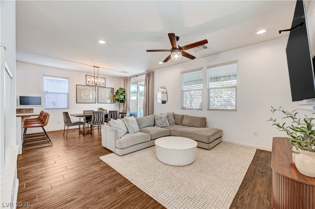 6954 Placid Lake, Las Vegas, NV 89179