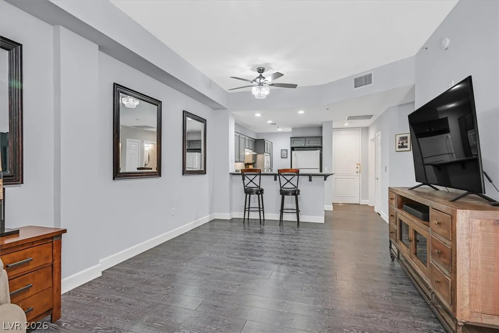 59 Agate, Las Vegas, NV 89123