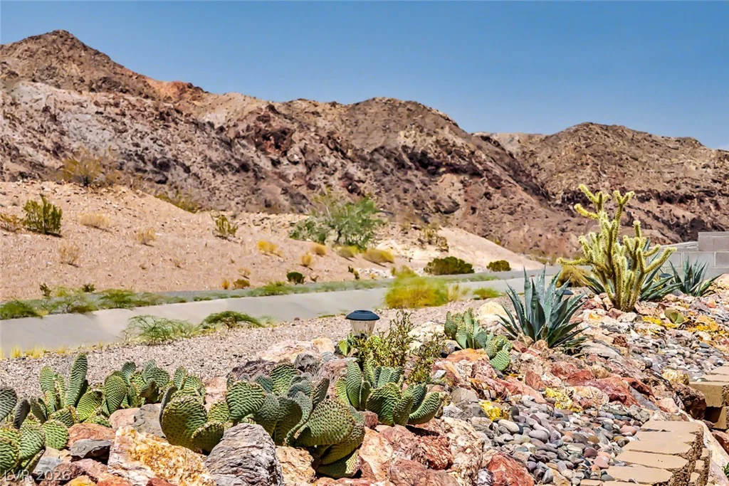 562 Lake Michigan, Boulder City, NV 89005