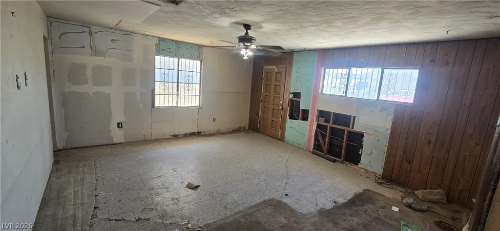 2320 Crawford, North Las Vegas, NV 89030