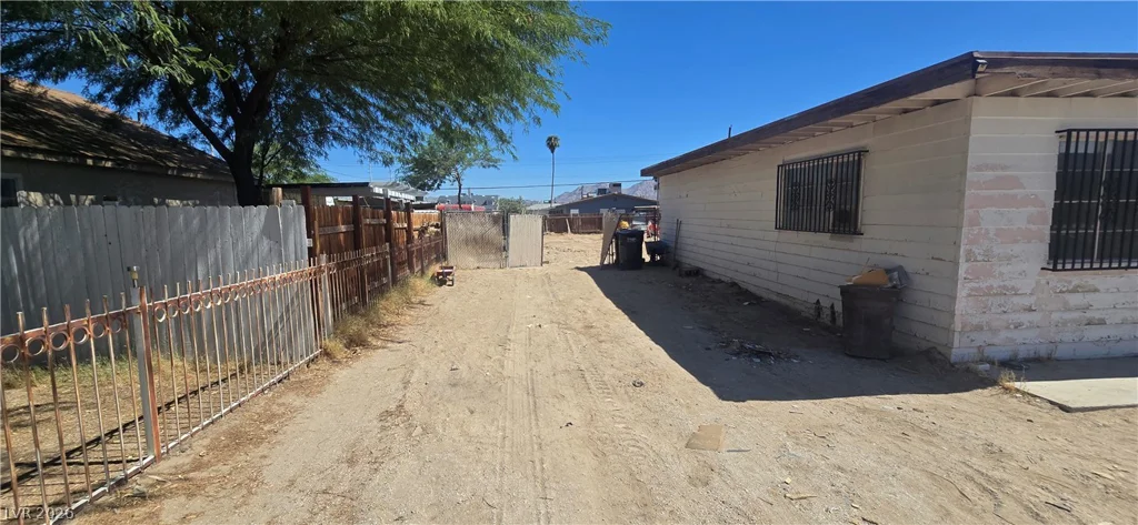2320 Crawford, North Las Vegas, NV 89030