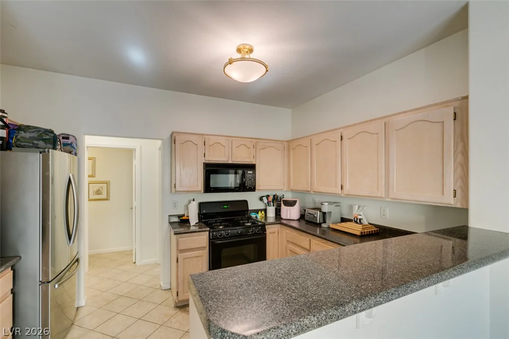 6532 Angel Mountain, Las Vegas, NV 89130