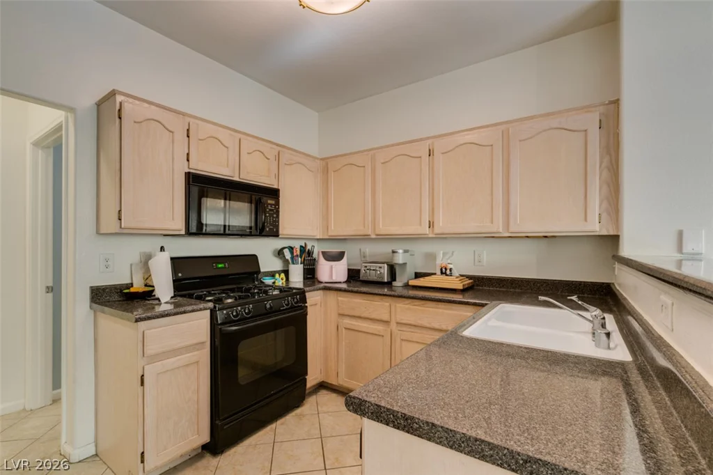 6532 Angel Mountain, Las Vegas, NV 89130