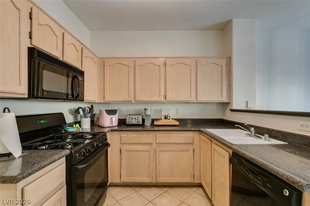 6532 Angel Mountain, Las Vegas, NV 89130