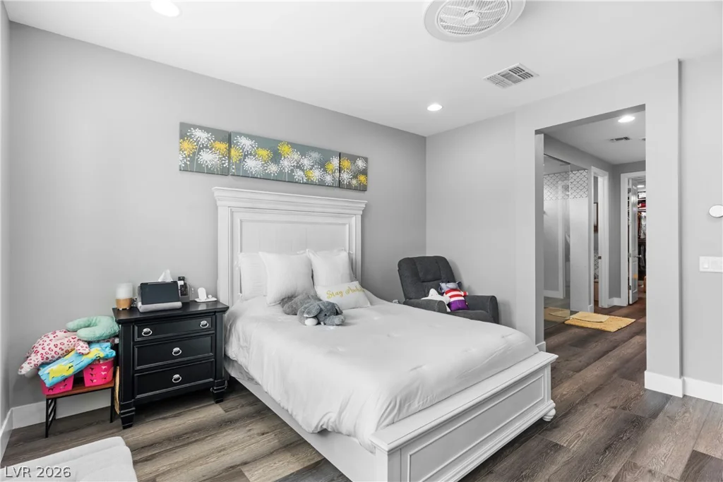 10587 Skye Paseo, Las Vegas, NV 89166