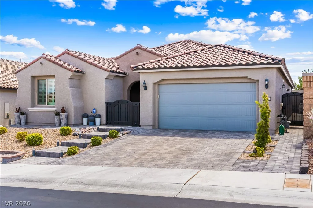 10587 Skye Paseo, Las Vegas, NV 89166