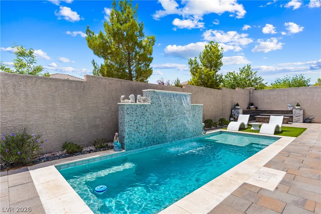 10587 Skye Paseo, Las Vegas, NV 89166