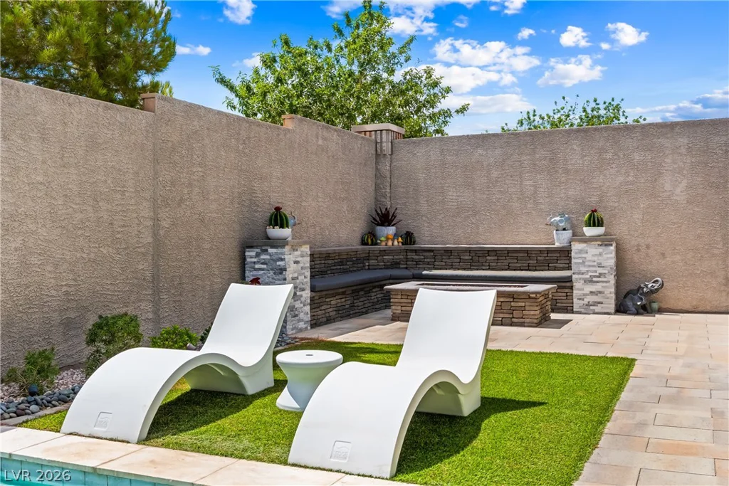 10587 Skye Paseo, Las Vegas, NV 89166