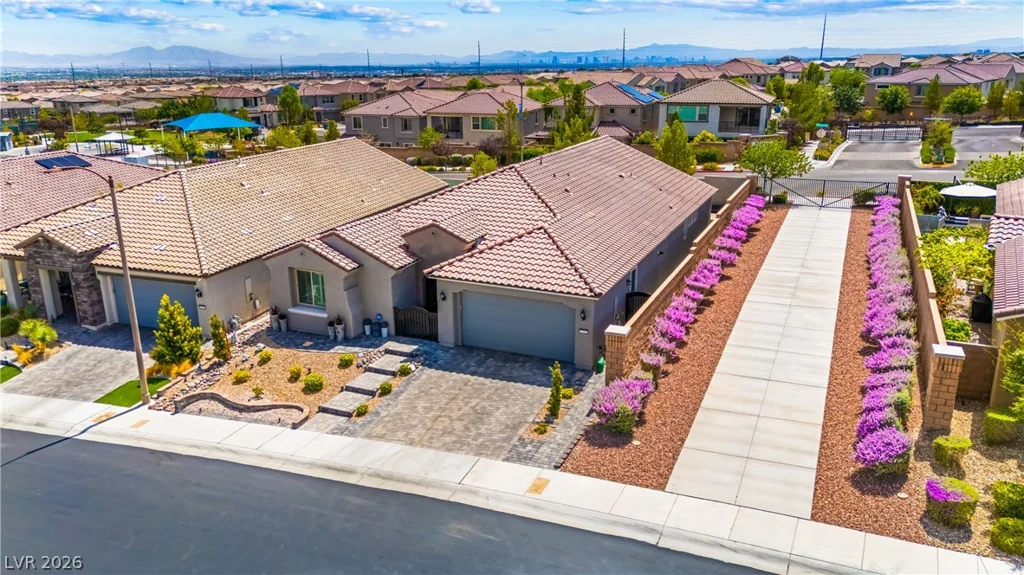 10587 Skye Paseo, Las Vegas, NV 89166