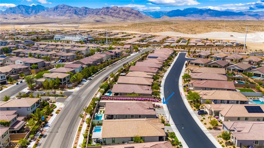 10587 Skye Paseo, Las Vegas, NV 89166