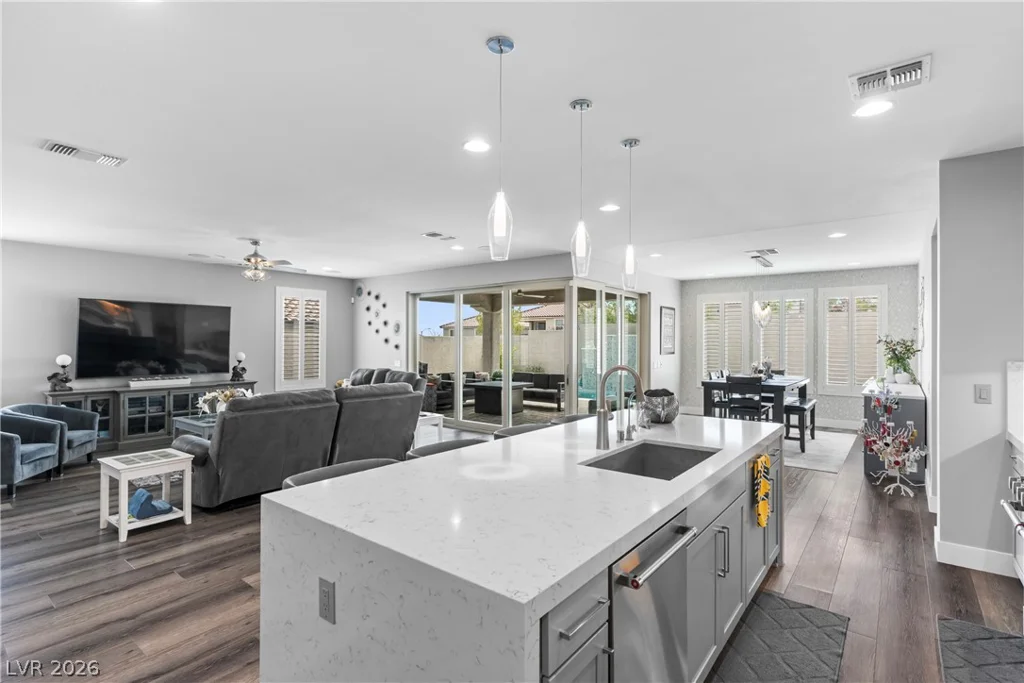 10587 Skye Paseo, Las Vegas, NV 89166