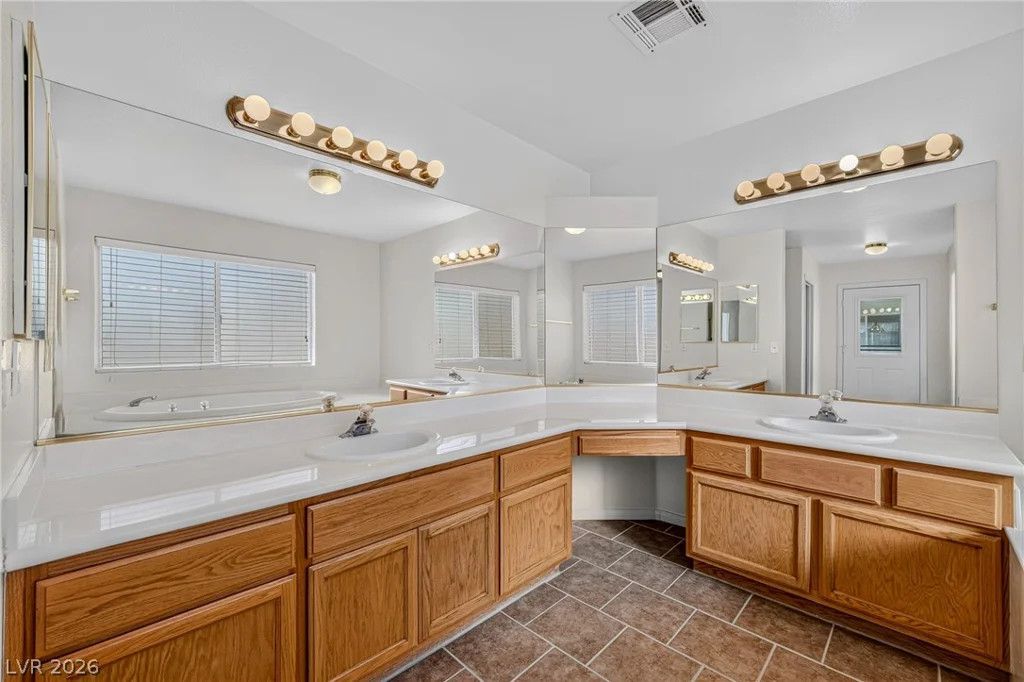 5241 Graystone, Pahrump, NV 89061