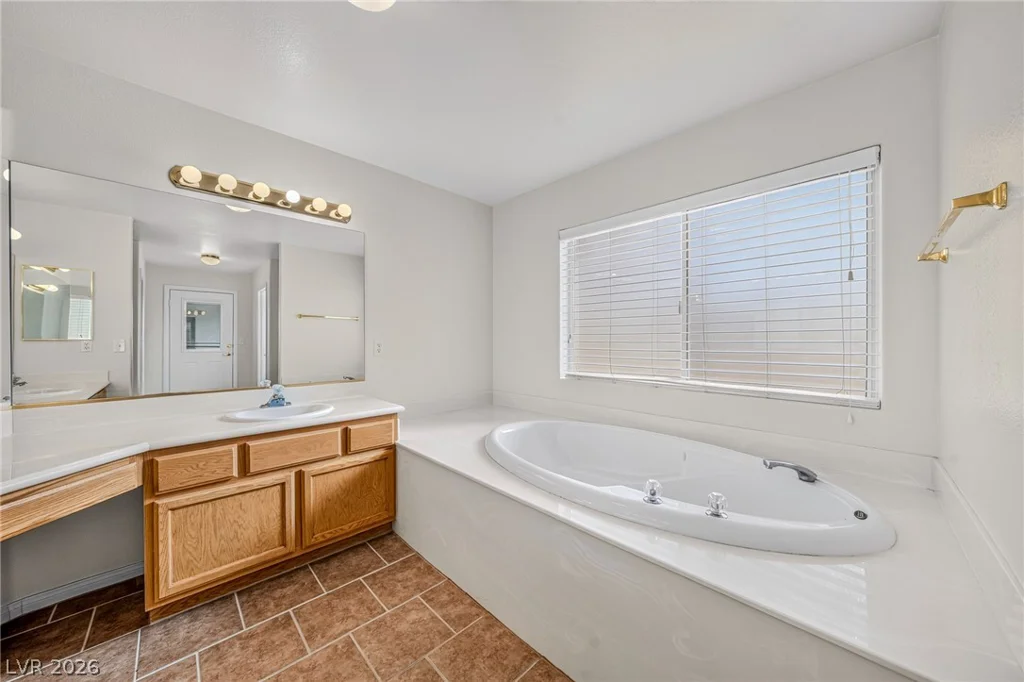 5241 Graystone, Pahrump, NV 89061