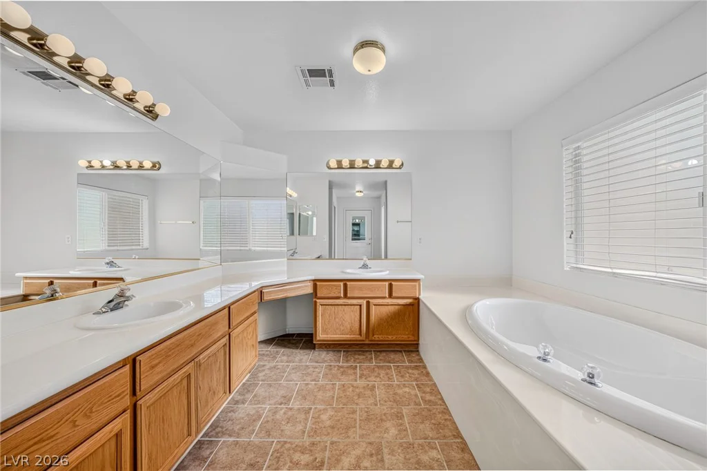 5241 Graystone, Pahrump, NV 89061
