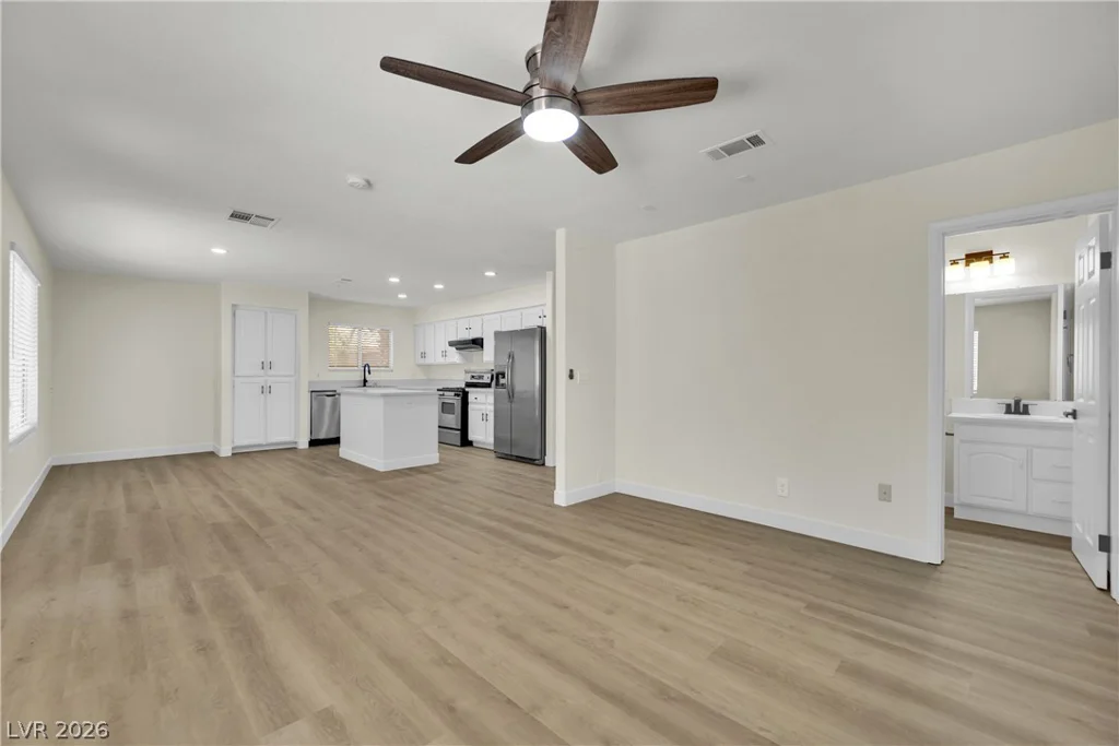 1220 Triumph, Las Vegas, NV 89117