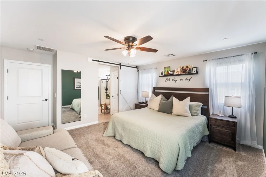 10400 Sadie Blake, Las Vegas, NV 89166