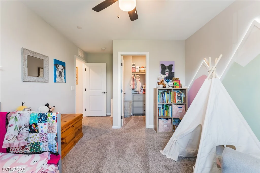 10400 Sadie Blake, Las Vegas, NV 89166
