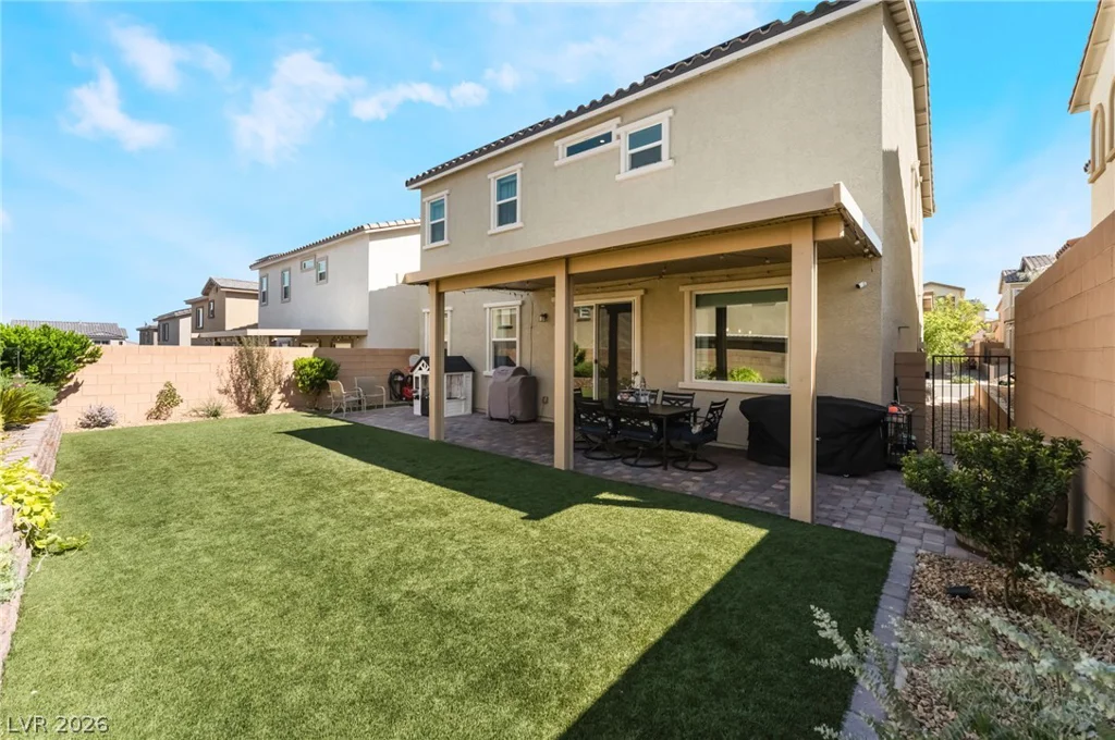 10400 Sadie Blake, Las Vegas, NV 89166