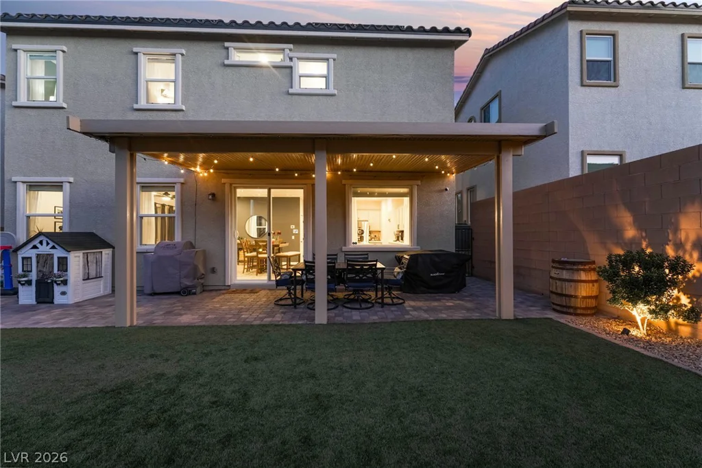 10400 Sadie Blake, Las Vegas, NV 89166