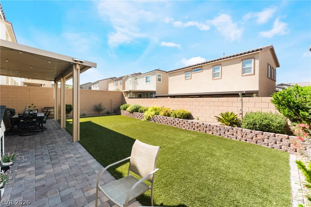 10400 Sadie Blake, Las Vegas, NV 89166
