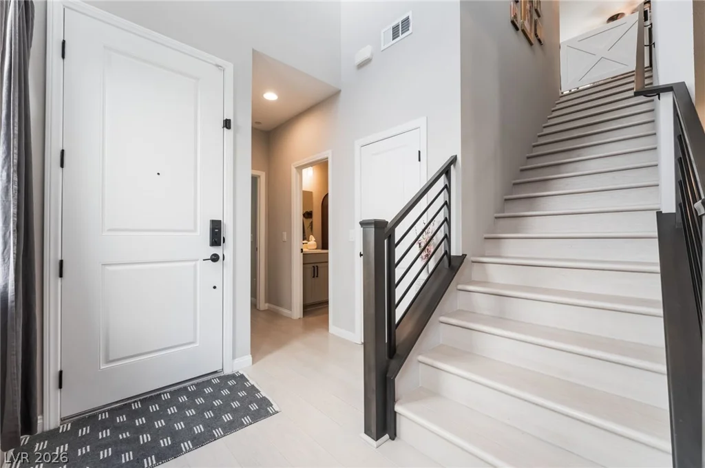 10400 Sadie Blake, Las Vegas, NV 89166