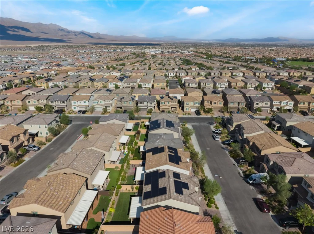10400 Sadie Blake, Las Vegas, NV 89166