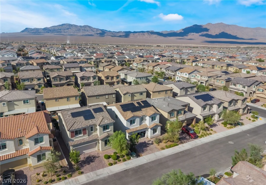 10400 Sadie Blake, Las Vegas, NV 89166