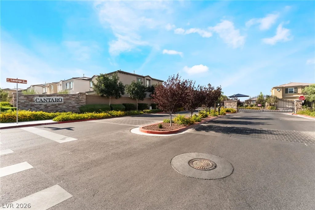 10400 Sadie Blake, Las Vegas, NV 89166