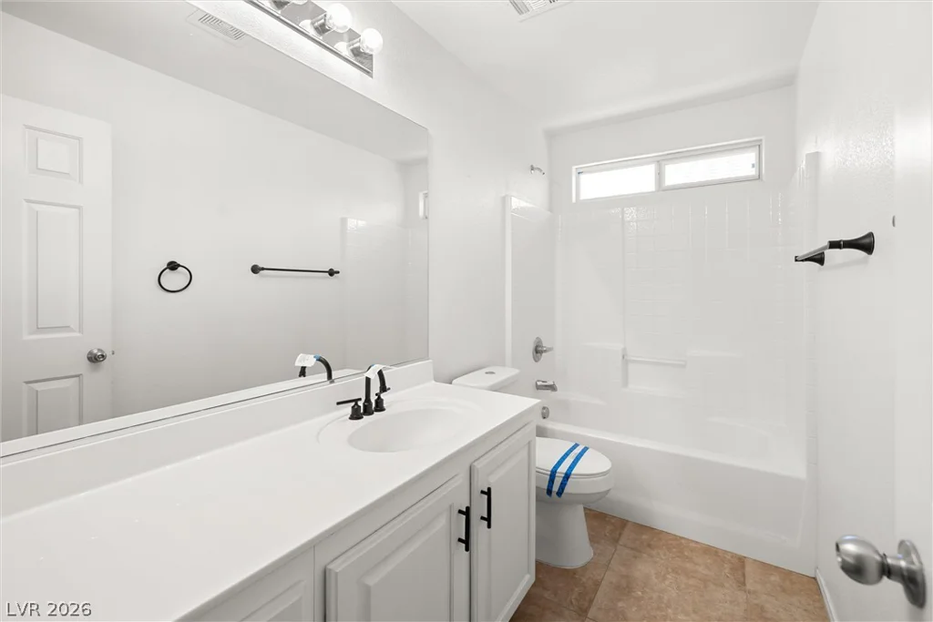 10883 Hawthorne Berry, Las Vegas, NV 89141