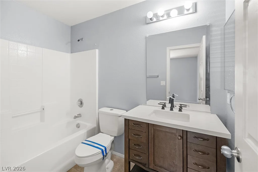 10883 Hawthorne Berry, Las Vegas, NV 89141