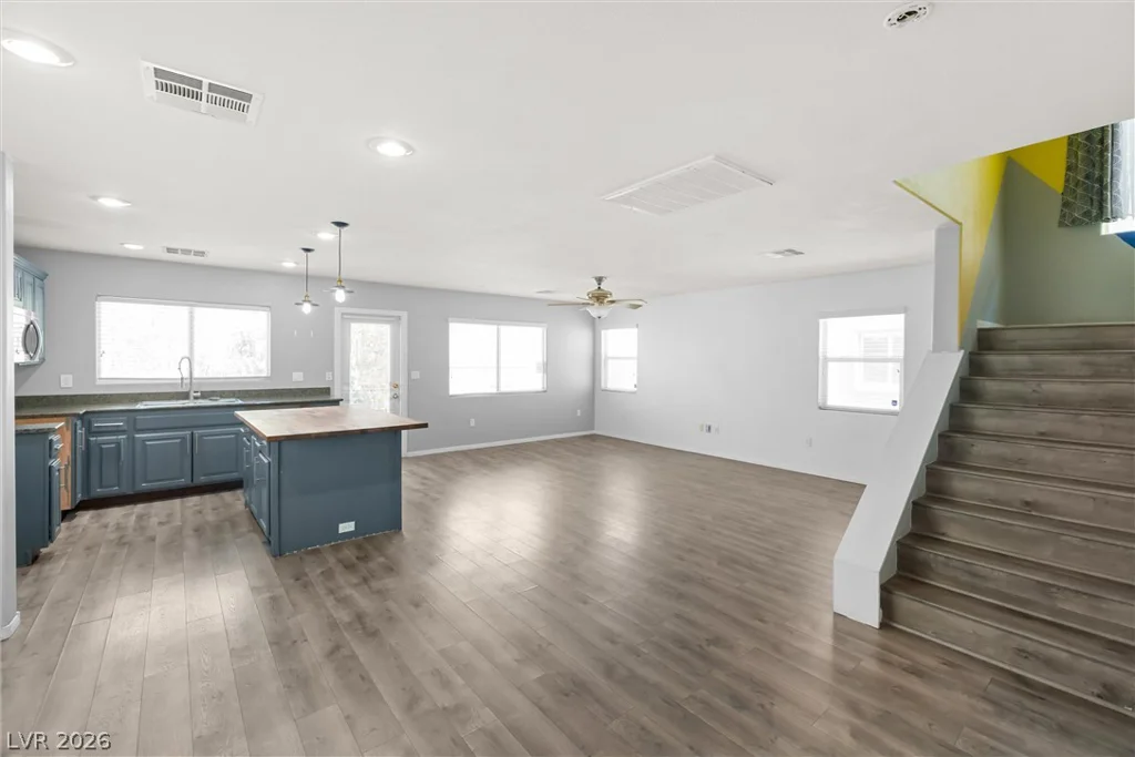 10883 Hawthorne Berry, Las Vegas, NV 89141