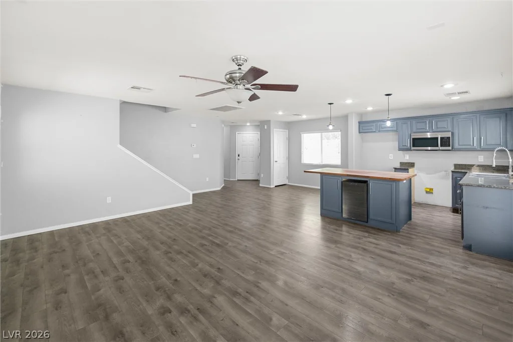 10883 Hawthorne Berry, Las Vegas, NV 89141