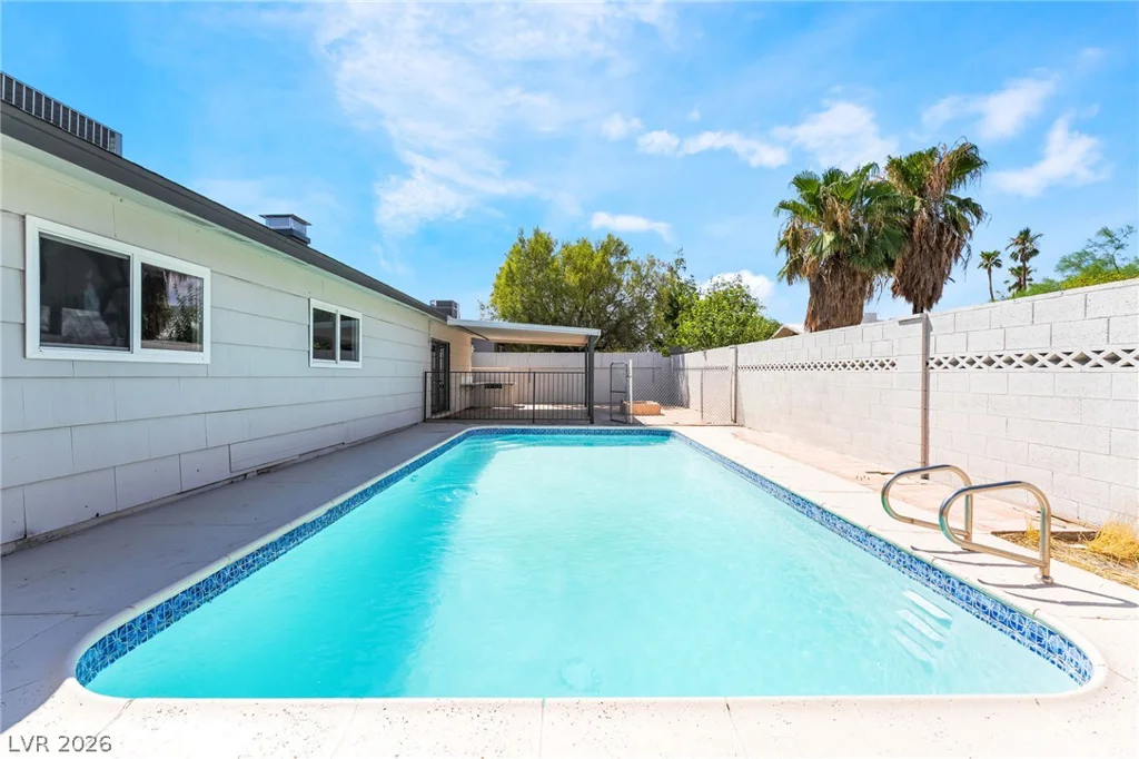 6504 Dinning, Las Vegas, NV 89107