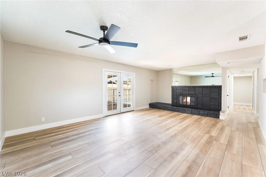 6504 Dinning, Las Vegas, NV 89107